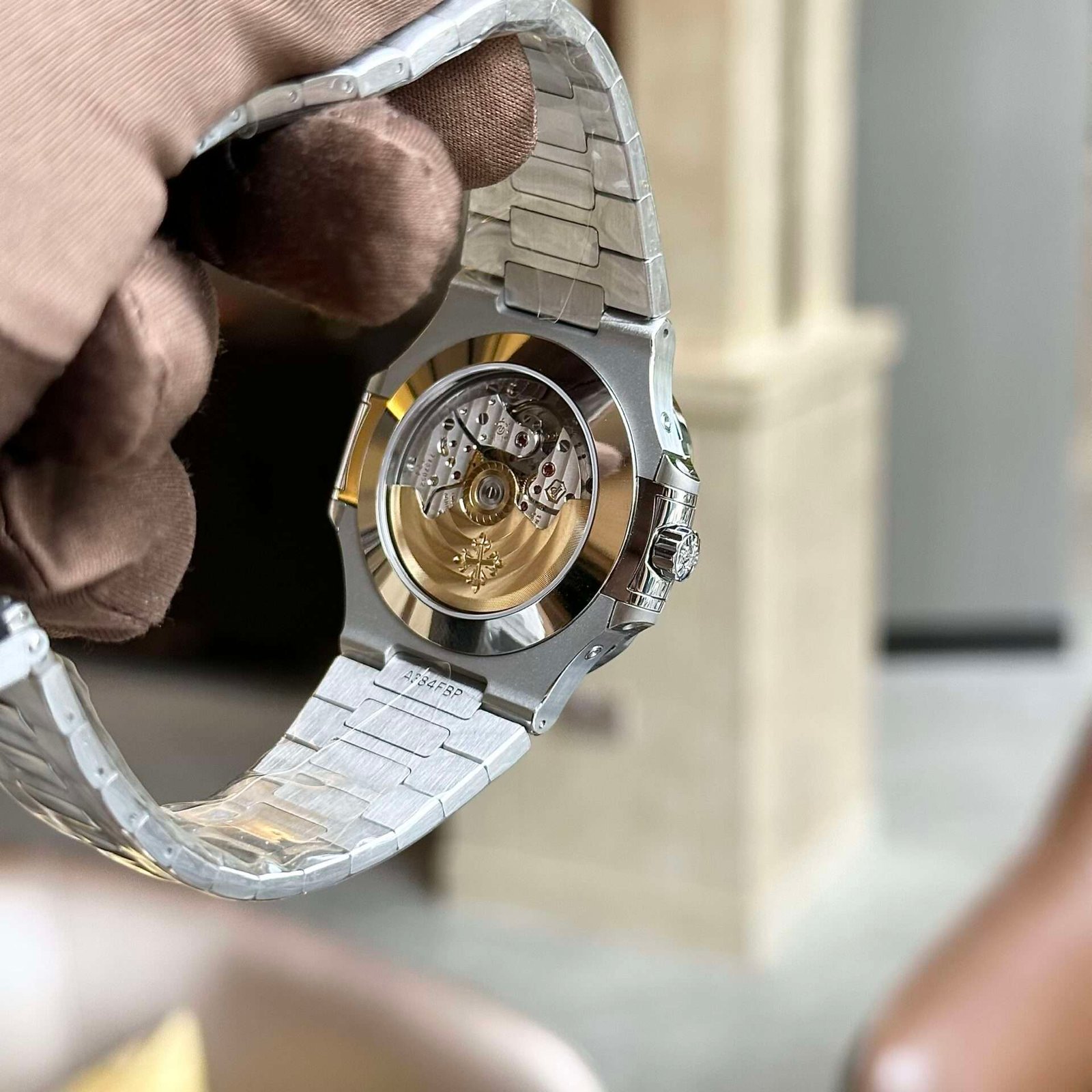 Dong-Ho-Patek-Philippe-5726-Mat-So-Trang-Replica-11-PPF-5 (1)
