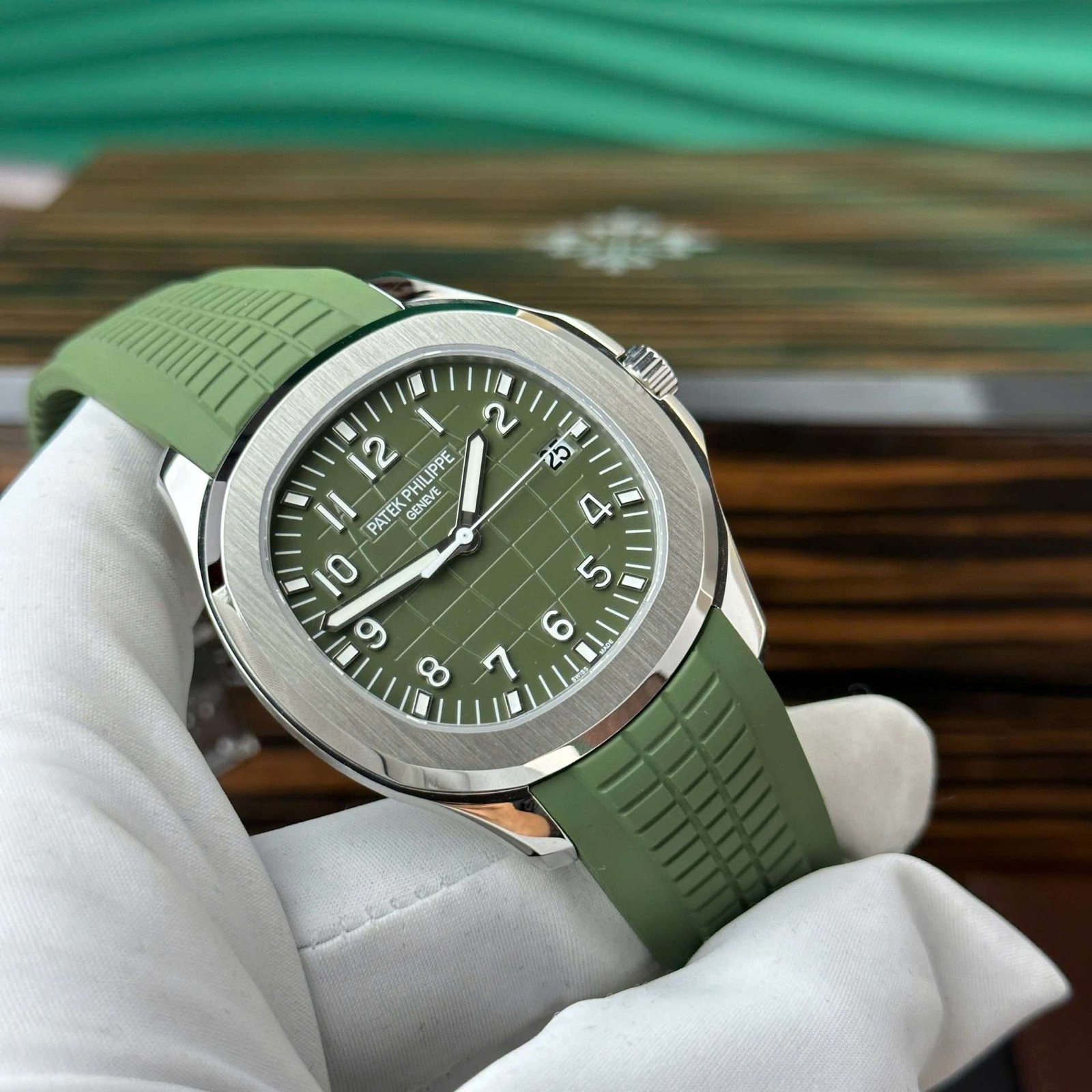 Dong-Ho-Patek-Philippe-Aquanaut-5168G-Che-Tac-Tinh-Chinh-Mat-So-Kim-May-Moc-Chuan-Auth-42-7