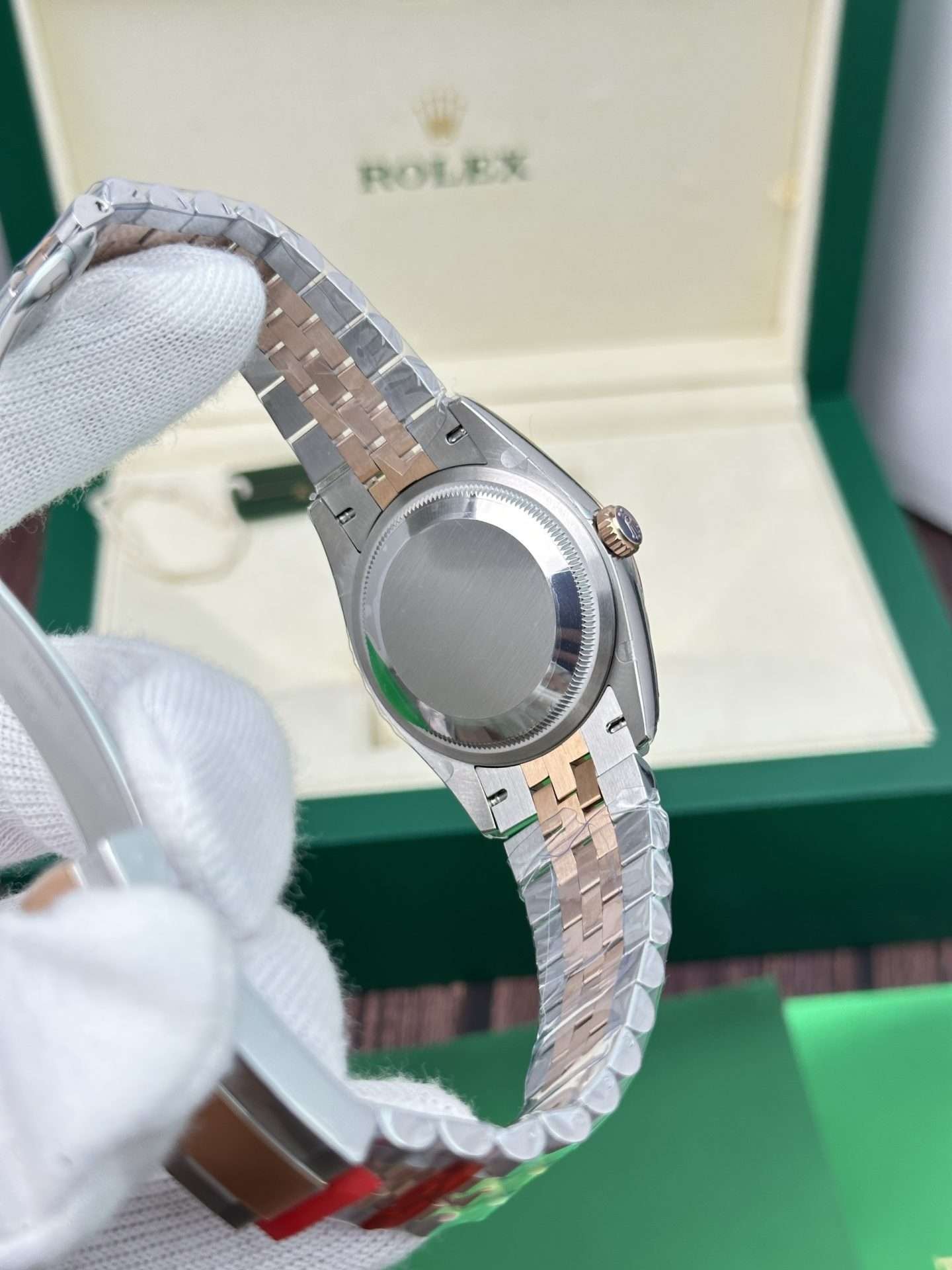 Dong-Ho-Rolex-Datejust-Super-Fake-Cao-Cap-Mat-Chocolate-EW-Factory-36mm-4