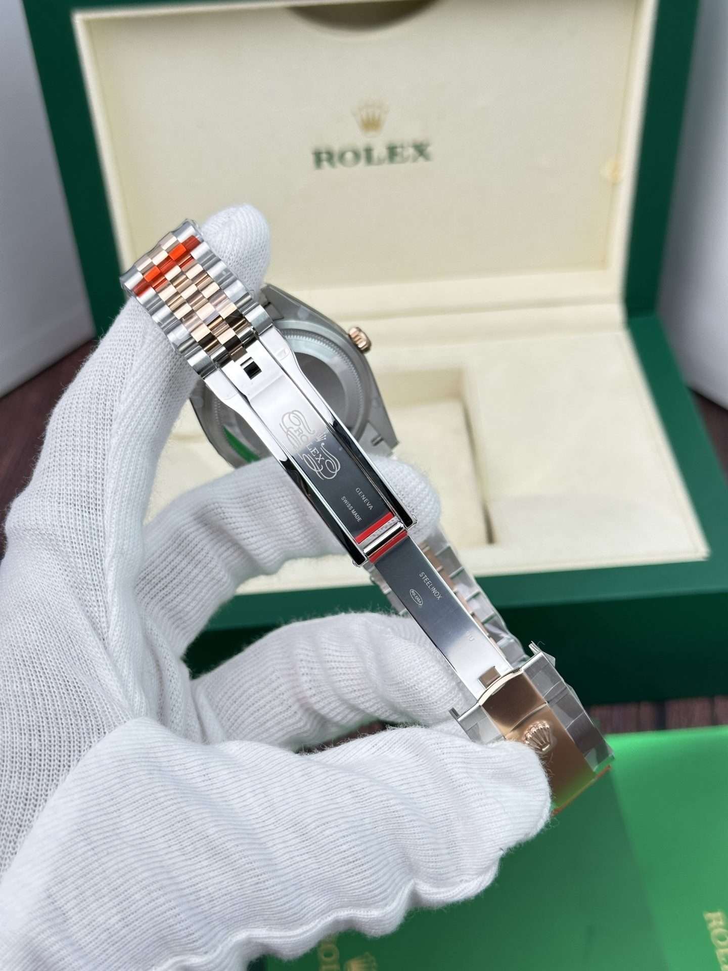 Dong-Ho-Rolex-Datejust-Super-Fake-Cao-Cap-Mat-Chocolate-EW-Factory-36mm-7