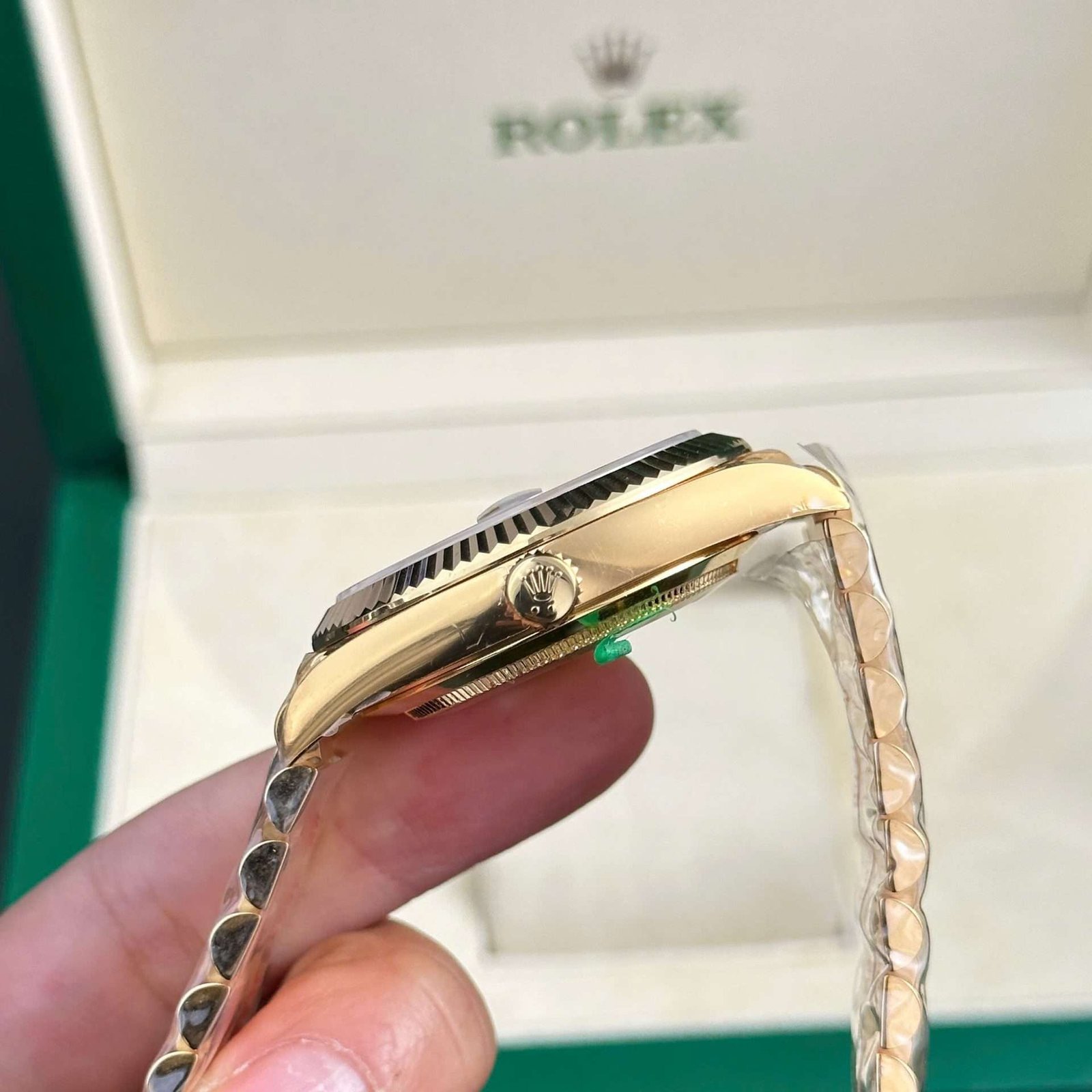 Dong-Ho-Rolex-Day-Date-228238-Replica-11-Mat-Vang-May-Caliber-3255-Thuy-Sy-Nha-May-AR-40mm-10