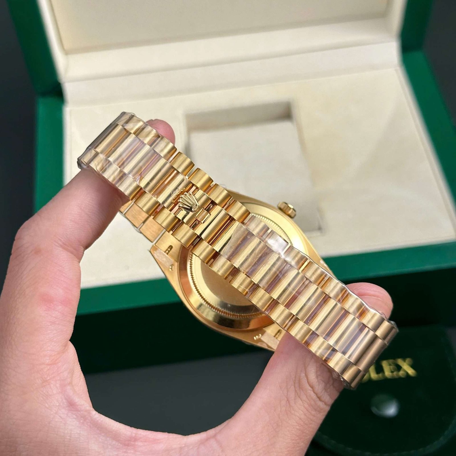 Dong-Ho-Rolex-Day-Date-228238-Replica-11-Mat-Vang-May-Caliber-3255-Thuy-Sy-Nha-May-AR-40mm-4
