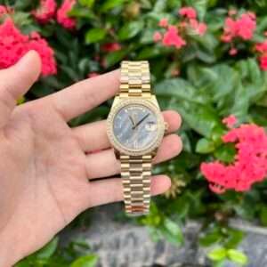 Rolex Day-Date Purple Mother of Pearl Dial Diamond Bezel Replica Watch 40mm