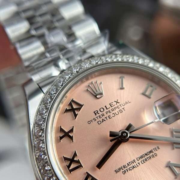 Dong-Ho-Nu-Rolex-DateJust-Replica-11-Mat-Hong-Vien-Dinh-Da-Nha-May-THB-31mm-5-600×600