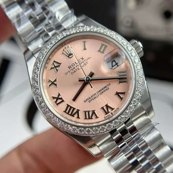 Dong-Ho-Nu-Rolex-DateJust-Replica-11-Mat-Hong-Vien-Dinh-Da-Nha-May-THB-31mm-6-600×600
