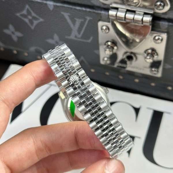 Dong-Ho-Nu-Rolex-DateJust-Replica-11-May-Co-Tu-Dong-600×600 (1)