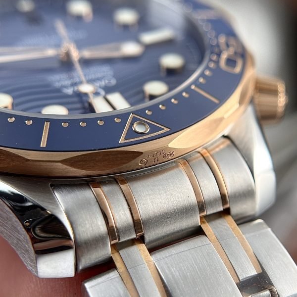 Dong-Ho-Omega-Seamaster-Demi-Vang-Hong-Mat-Xanh-Duong-VSF-42mm-3-600×600
