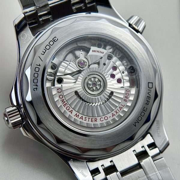 Fake-Omega-Watch-600×600