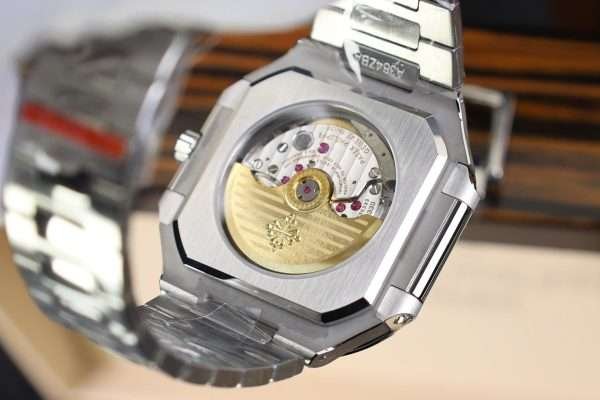Dong-Ho-Patek-Philippe-Cubitus-5821-Mat-Den-Replica-Nha-May-TW-45mm-1-600×400
