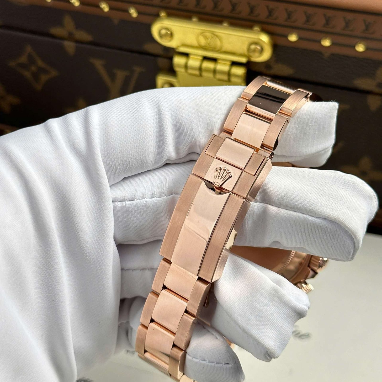Dong-Ho-Rolex-Cosmograph-Daytona-Che-Tac-Boc-Vang-That-Mat-Den-40mm-1 (1)