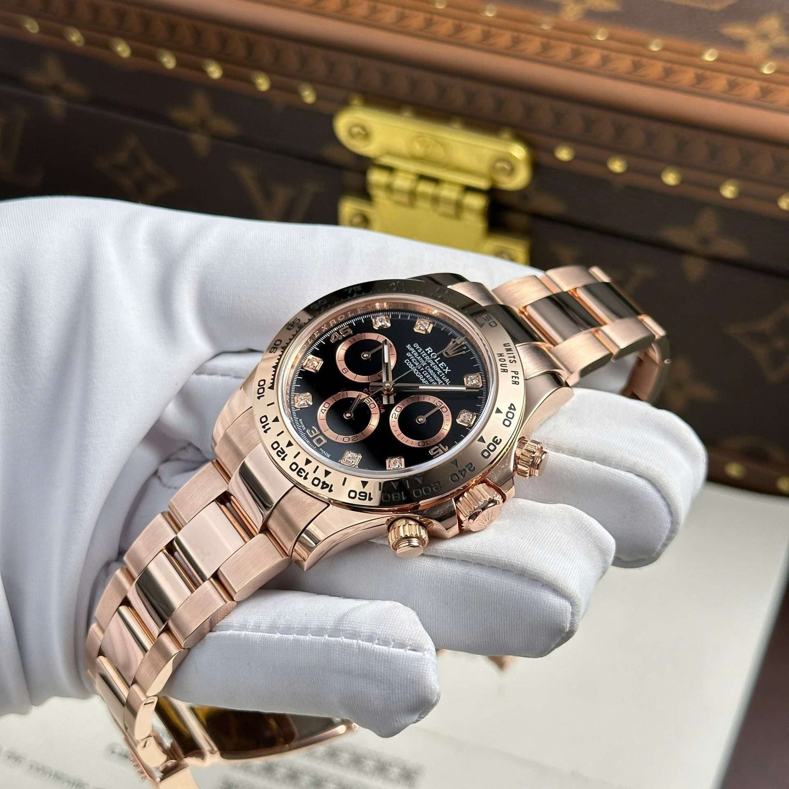 Dong-Ho-Rolex-Cosmograph-Daytona-Che-Tac-Boc-Vang-That-Mat-Den-40mm-5 (1)