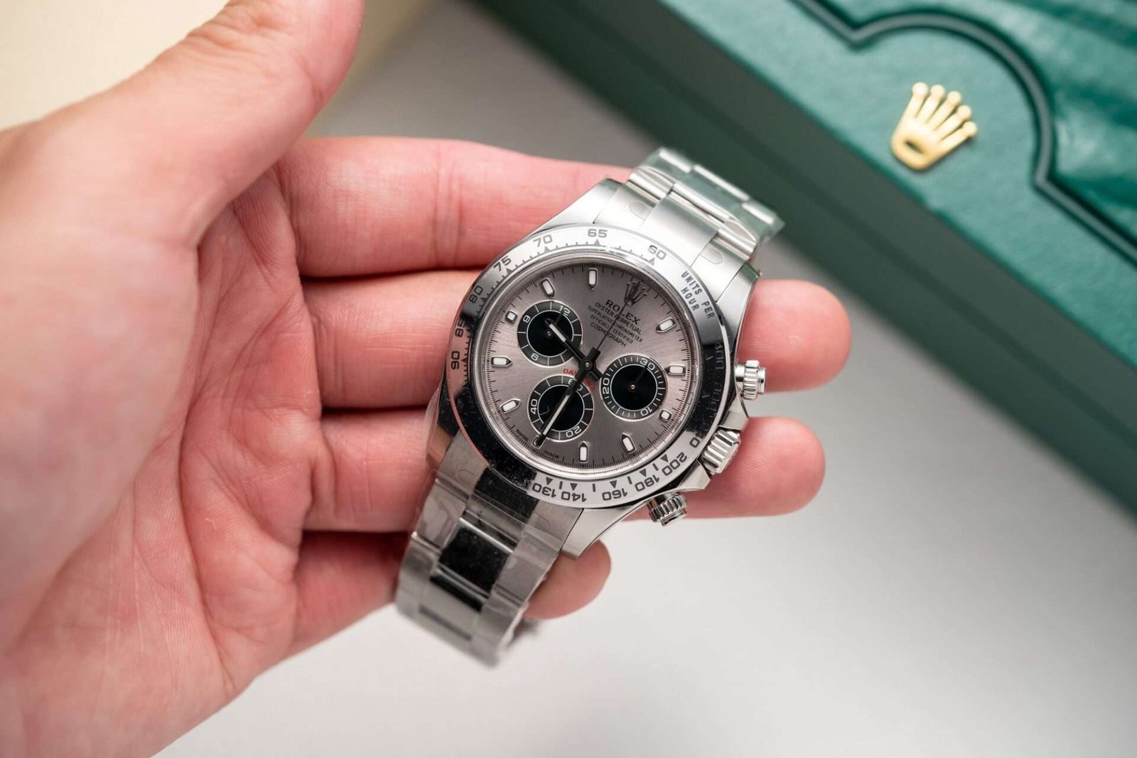 Dong-Ho-Rolex-Daytona-Cosmograph-116509-Replica-11-Mat-Xam-Clean-Factory-40mm-3