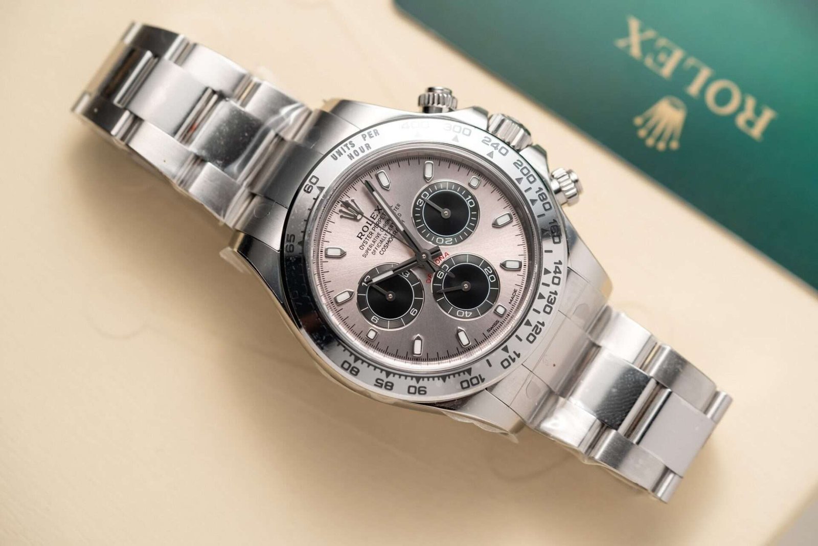 Dong-Ho-Rolex-Daytona-Cosmograph-116509-Replica-11-Mat-Xam-Clean-Factory-40mm-7
