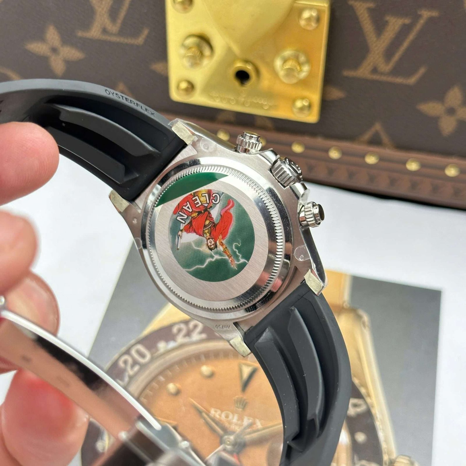 Dong-Ho-Rolex-Cosmograph-Daytona-126519LN-Replica-11-Day-Oysterflex-Xuong-Clean-40mm-10