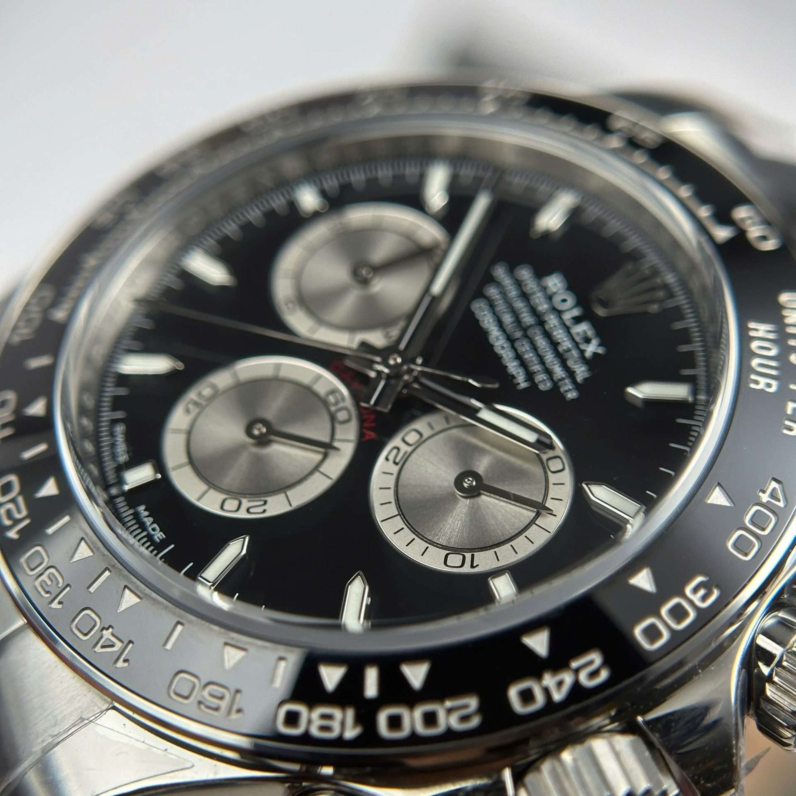 Dong-Ho-Rolex-Cosmograph-Daytona-126519LN-Replica-11-Day-Oysterflex-Xuong-Clean-40mm-4