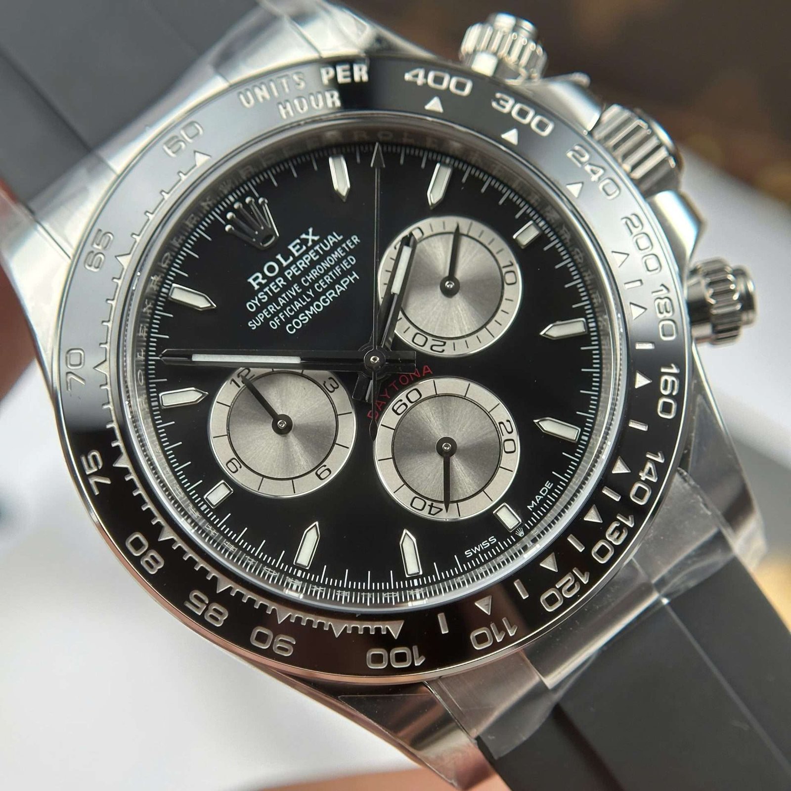 Dong-Ho-Rolex-Cosmograph-Daytona-126519LN-Replica-11-Day-Oysterflex-Xuong-Clean-40mm-6
