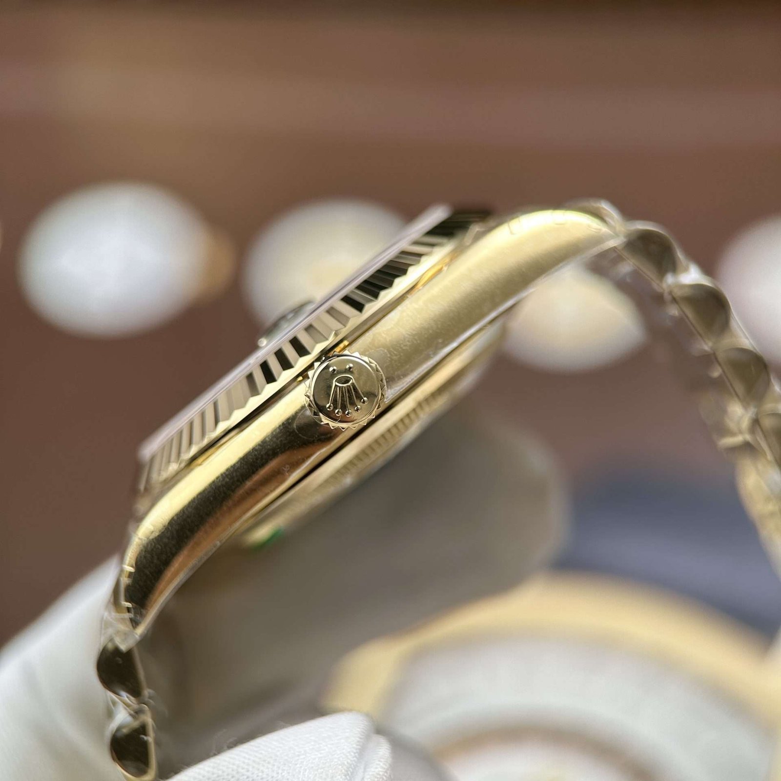 Dong-Ho-Rolex-Day-Date-Che-Tac-Mat-Xanh-Ombre-May-Calibre-3255-Super-Clone-Nha-May-RC-40mm-5