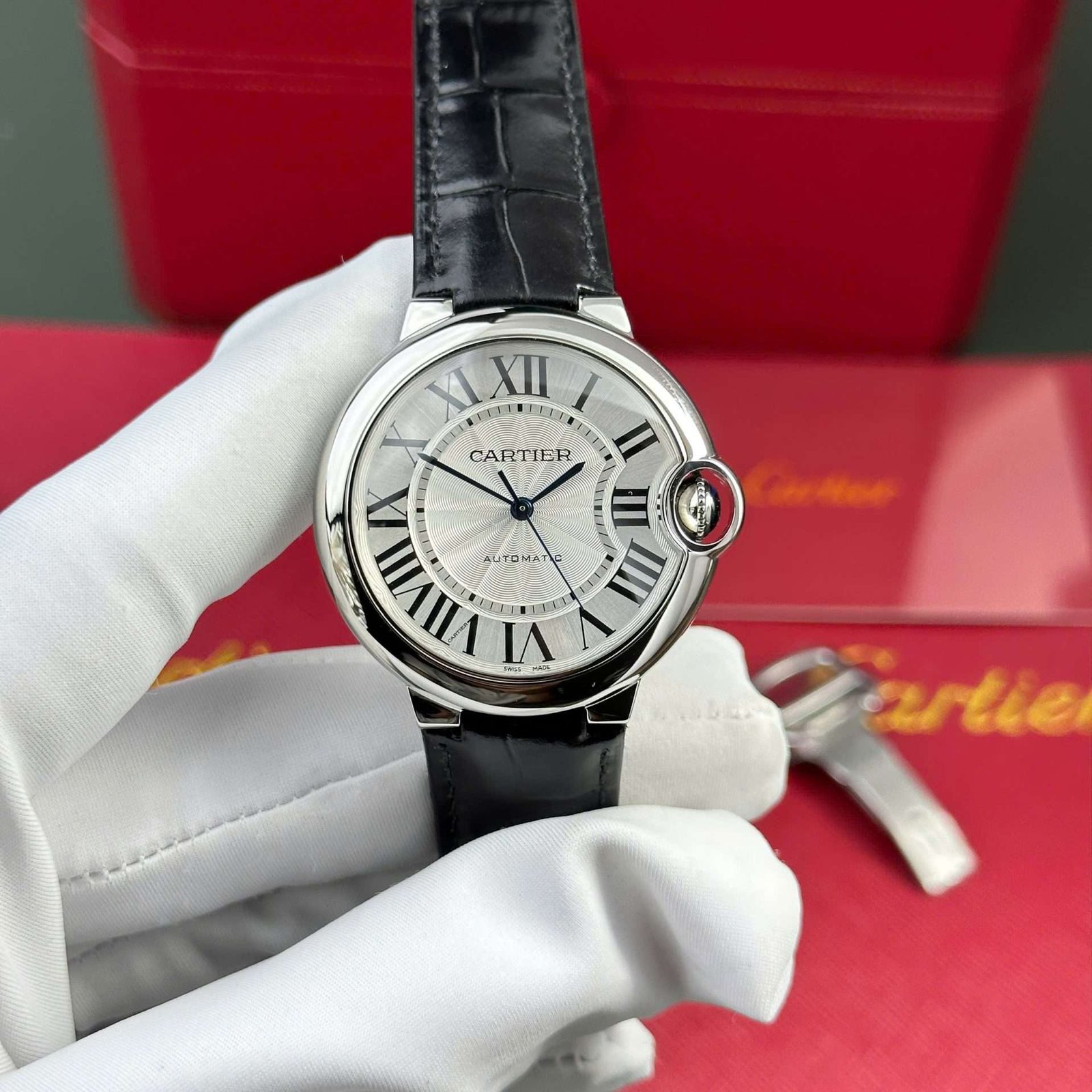 Dong-Ho-Cartier-Ballon-Bleu-Replica-11-Nu-Mat-Trang-Day-Da-Nha-May-AF-33mm-1.jpg