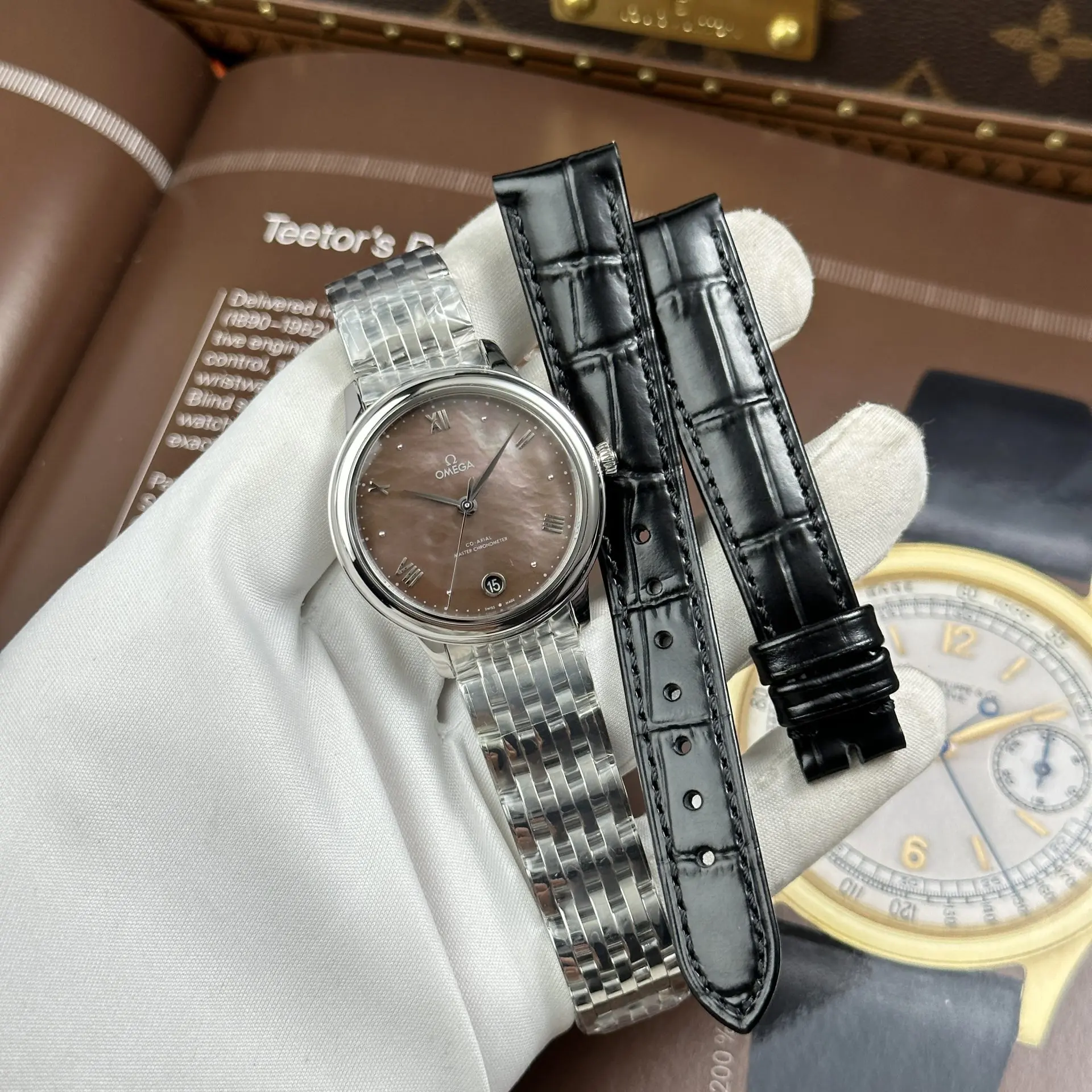 Dong-Ho-Omega-De-Ville-Prestige-Che-Tac-Mat-Kham-Xa-Cu-Nau-May-Co-Thuy-Sy-34mm-1.jpg.webp