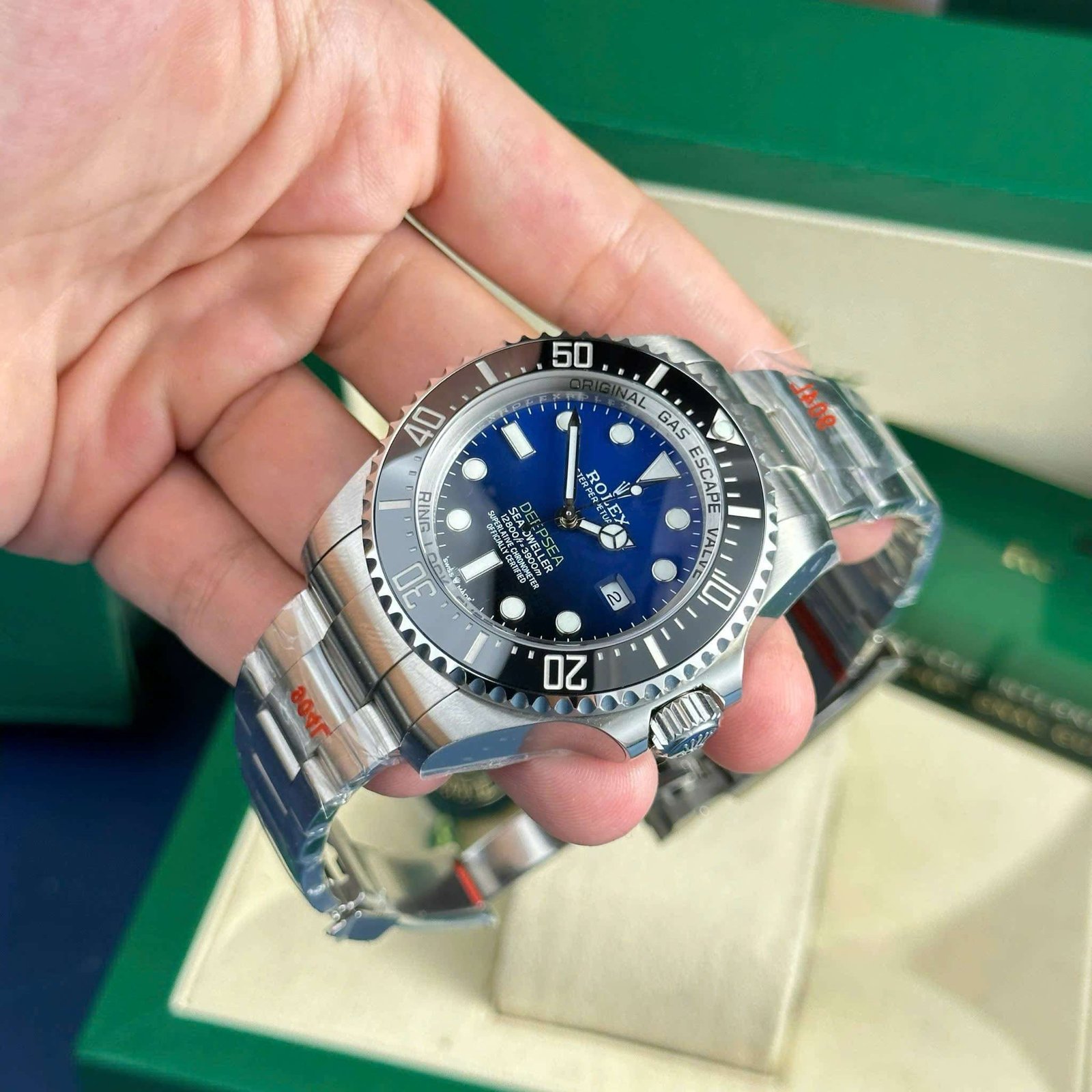 Rolex-DeepSea-126660-D-Blue-Dial-4 (7)